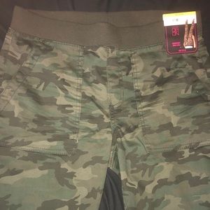 Camo jeggings